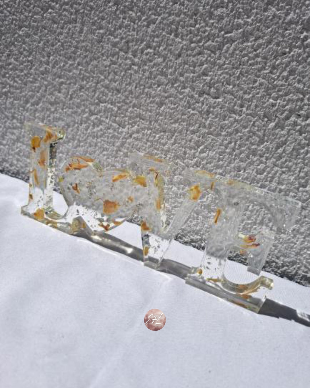 Love transparent Gold